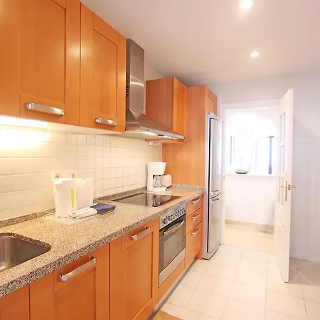 Apartment 1103 Modern Golf