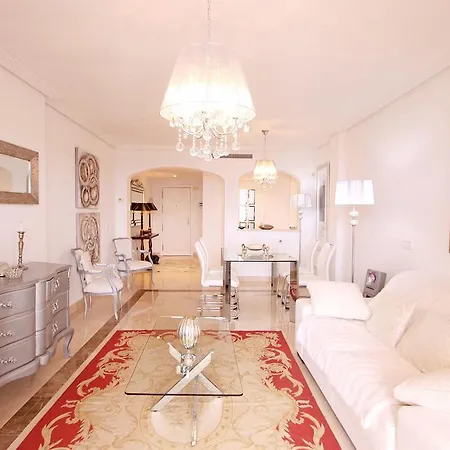 1103 Modern Golf Apartment Marbella